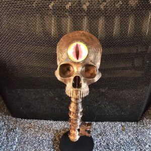 Skeleton key with stand